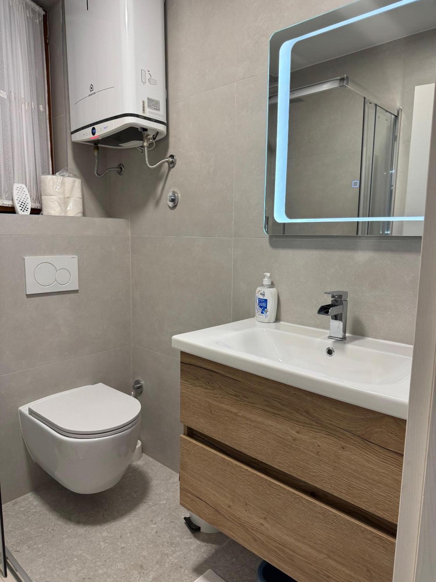 Carolina 4 Seasons Apartment Porec Bagian luar foto