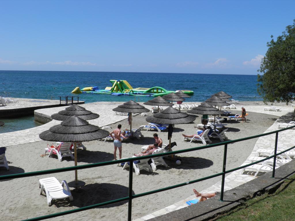 Carolina 4 Seasons Apartment Porec Bagian luar foto