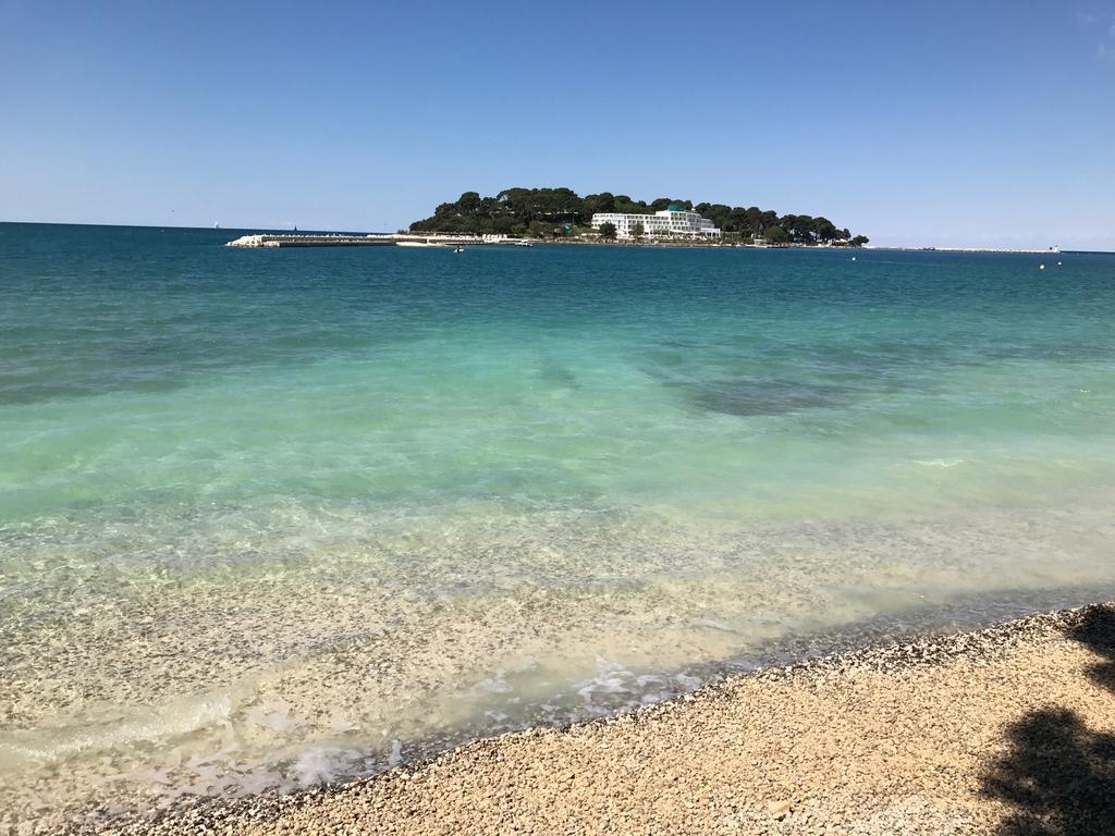 Carolina 4 Seasons Apartment Porec Bagian luar foto