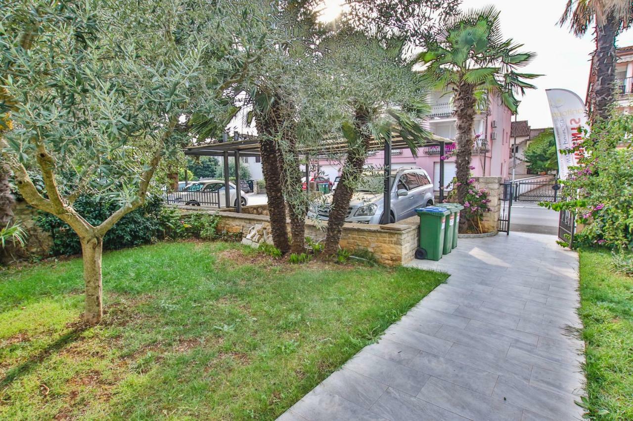 Carolina 4 Seasons Apartment Porec Bagian luar foto
