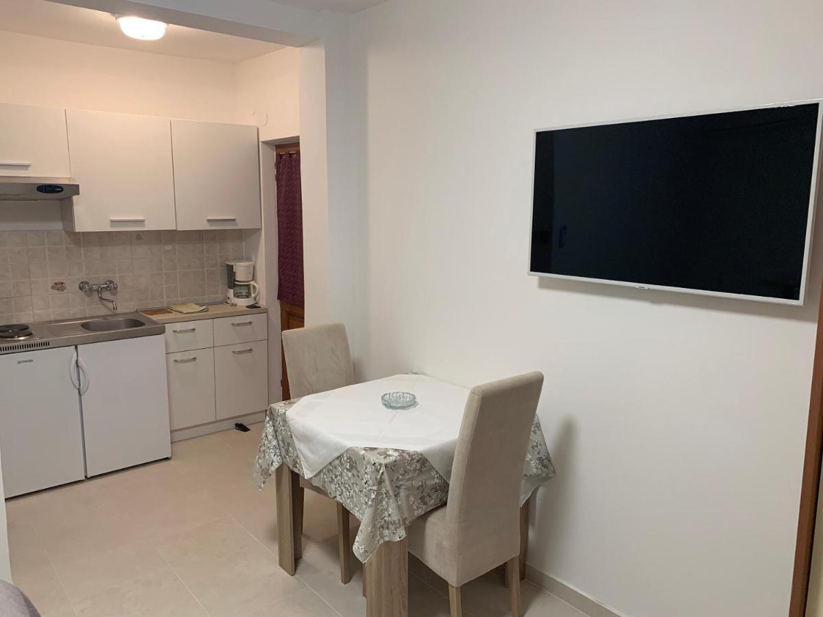 Carolina 4 Seasons Apartment Porec Bagian luar foto
